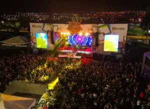 rock in rio verde estreia em grande estilo e entra para o hall dos maiores festivais do pa s