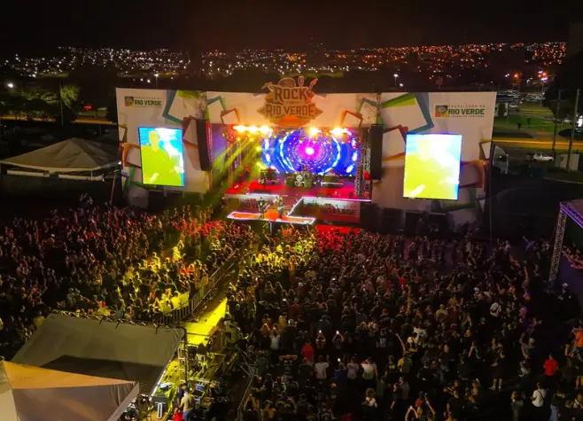 rock in rio verde estreia em grande estilo e entra para o hall dos maiores festivais do pa s