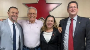 5 abre Accorsi Faedo e Edinho Silva Foto Reproducao