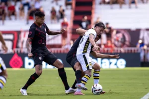 Atlético-GO pressiona, para em Alex Alves e perde para o líder São Bernardo na Série B