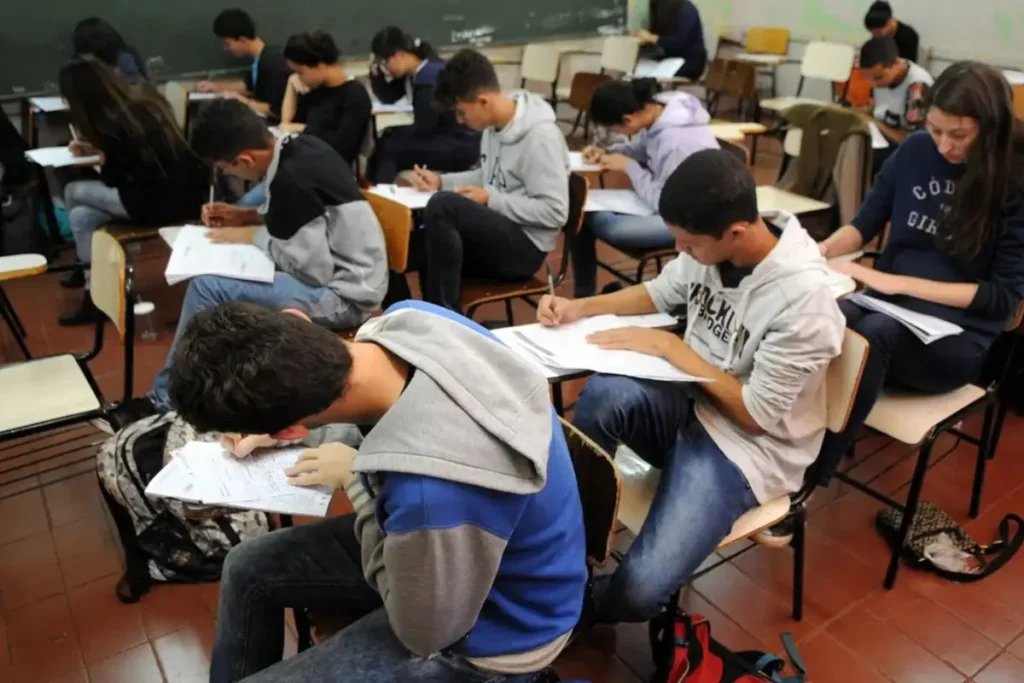 estudantes
