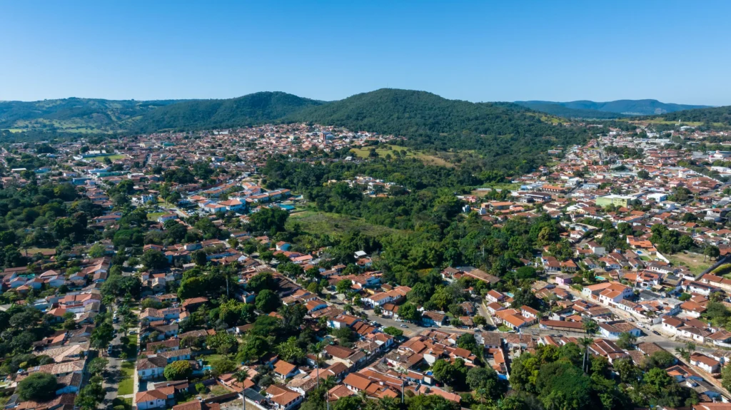 Prefeitura de Aragoiânia abre seleção com 33 vagas para educação 2 Aragoiânia