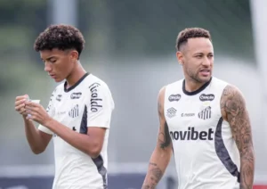 Robinho Jr. acusa Neymar de agressão em treino e cobra providências do Santos
