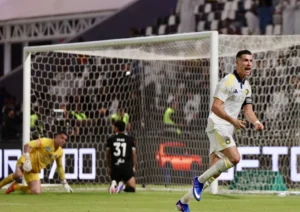 Cristiano Ronaldo chega a 971 gols e Al-Nassr encaminha título saudita