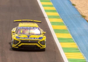 Felipe Fraga vence Sprint da Stock Car em Goiânia