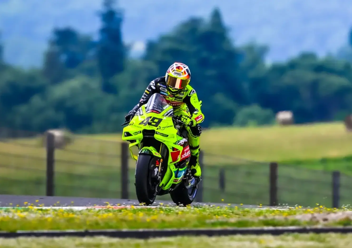Di Giannantonio lidera treinos da MotoGP em Mugello; Diogo Moreira avança ao Q2 pela primeira vez
