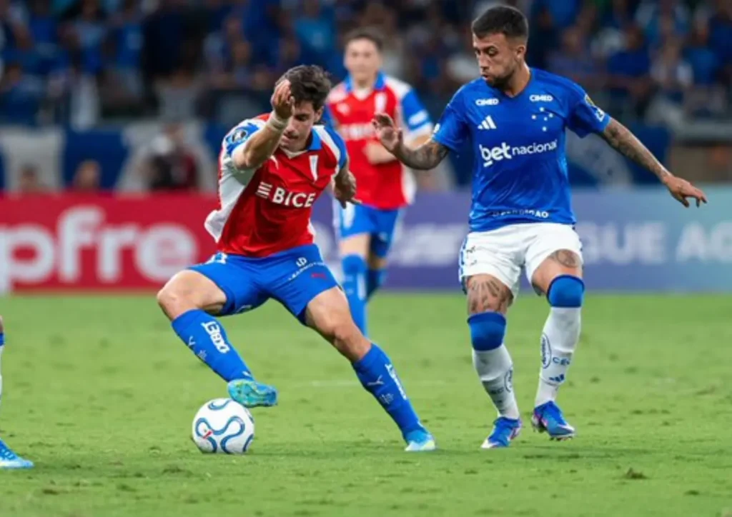 Universidad Católica x Cruzeiro: escalações, horário e onde assistir