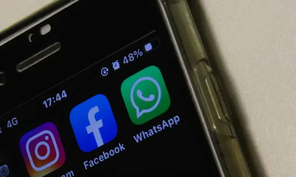 Febraban alerta para golpe do falso emprego; veja como se proteger