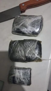 Falso entregador é preso com drogas durante abordagem em Aparecida