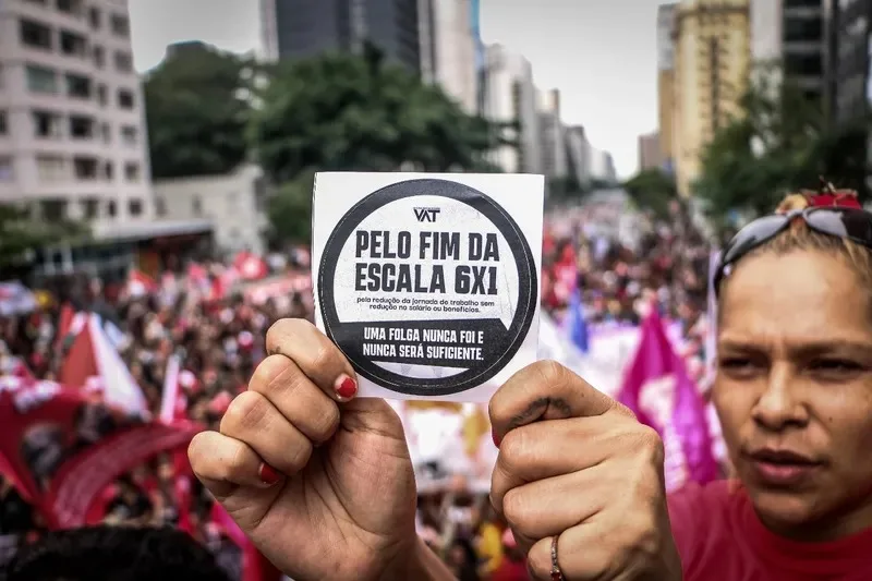 Comissão aprova PEC que reduz jornada de trabalho e acaba com escala 6×1 4 WhatsApp Image 2026 05 08 at 17.32.57