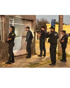 Polícia