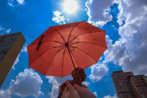 Goiânia deve ter sexta-feira (15) de calor, muitas nuvens e umidade em alerta