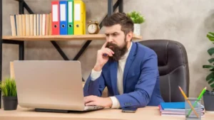 Como proteger a visão para quem passa horas no computador