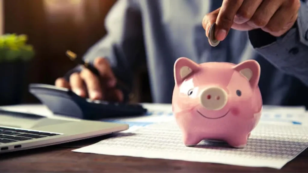 como economizar dinheiro todos os meses