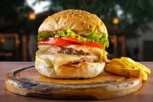 Dia do hambúrguer: com preços nas alturas, brasileiros trocam delivery por receitas caseiras
