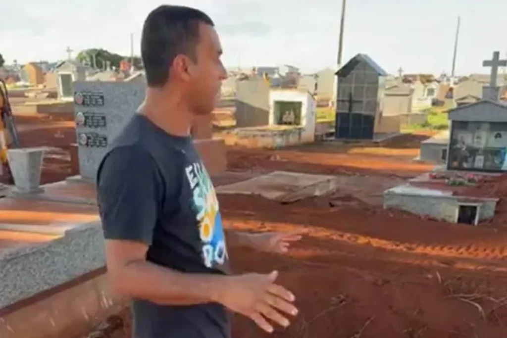 Influenciador é preso após denunciar venda de túmulos ocupados em Rio Verde 5 influenciador confusao pm cemiterio 5