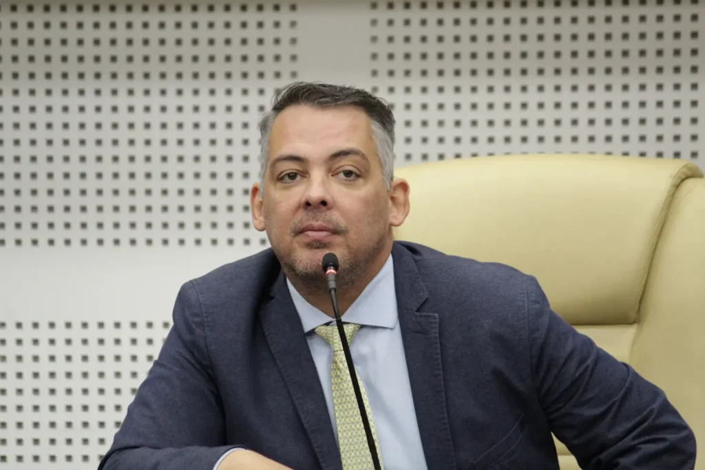 2 abre Leo Jose Foto Millena Cristina Camara Municipal