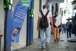 Mais de 3 mil servidores goianos ultrapassam limite de consignações