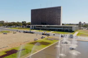 GDF aposta em ajuste fiscal e prevê recuperação das contas públicas do DF
