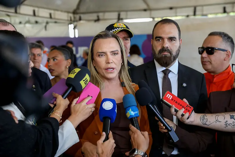 “Eu luto por mulheres desde o primeiro mandato”, afirma Celina ao apoiar Michelle e Bia Kicis