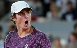 João Fonseca estreia em Wimbledon nesta segunda; veja horário e onde assistir ao duelo