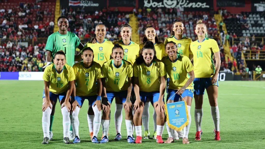Seleção feminina enfrenta os Estados Unidos em teste para a Copa de 2027