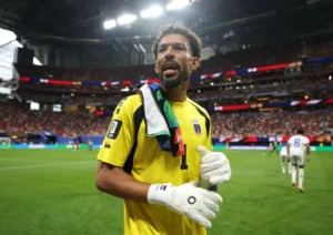 Aos 40 anos, Vozinha brilha contra a Espanha e vira destaque de Cabo Verde na Copa do Mundo