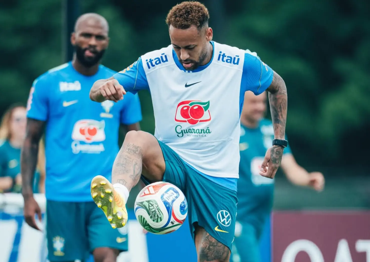 Neymar deve ganhar primeiros minutos na Copa do Mundo contra a Escócia