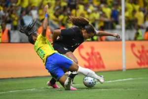 Brasil perde para os Estados Unidos em Fortaleza e fecha Data Fifa com uma vitória para cada lado