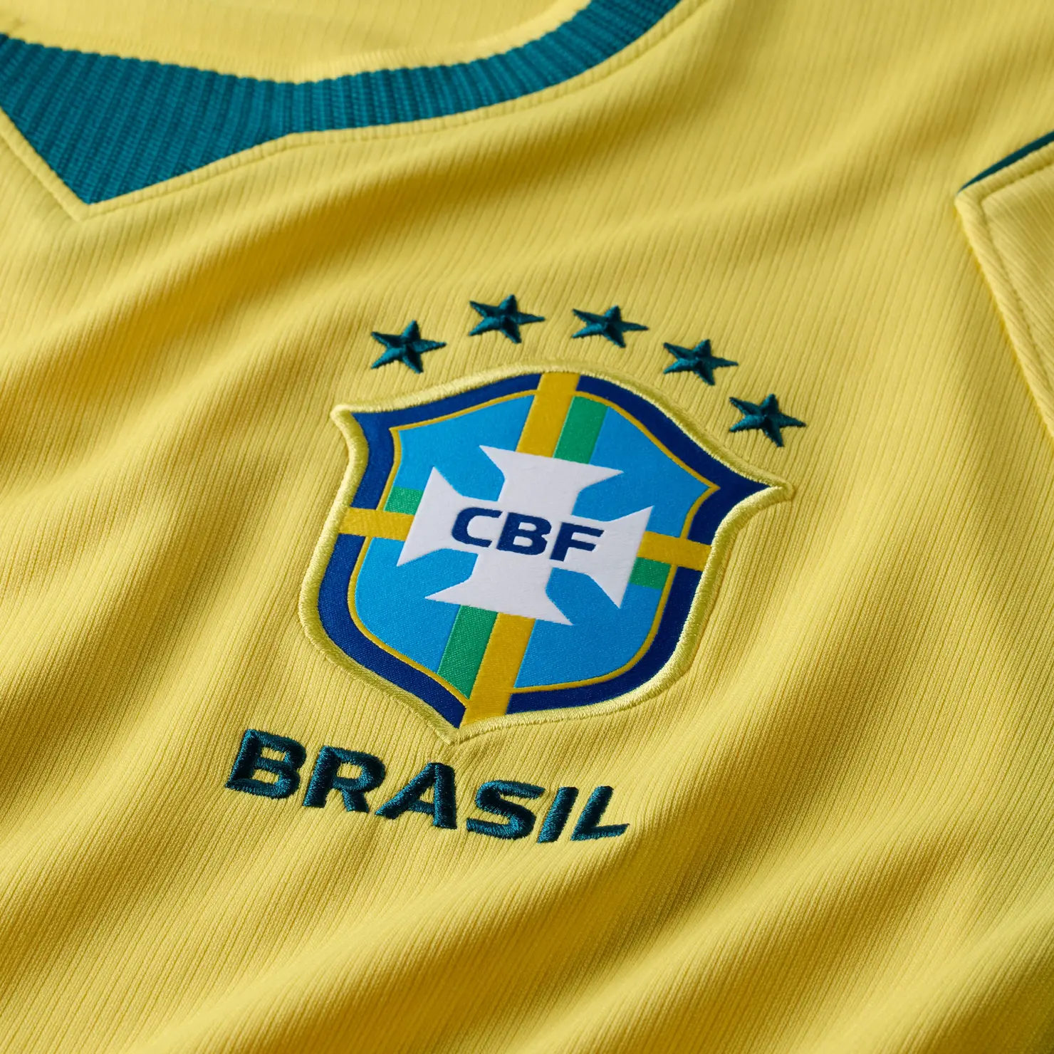 Brasil em campo às 19h: veja o que abre e o que fecha nesta quarta-feira (24)