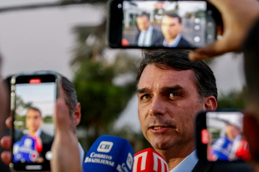Brasil, um país continental e rico, está reduzido a firulas de políticos