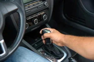 erro ao dirigir carro automático