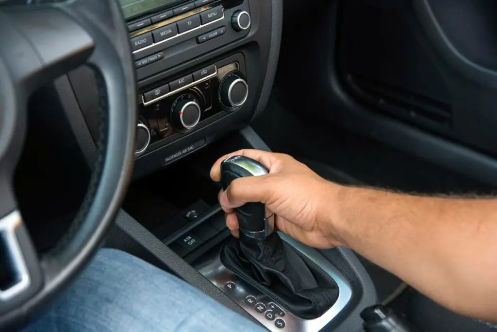 erro ao dirigir carro automático