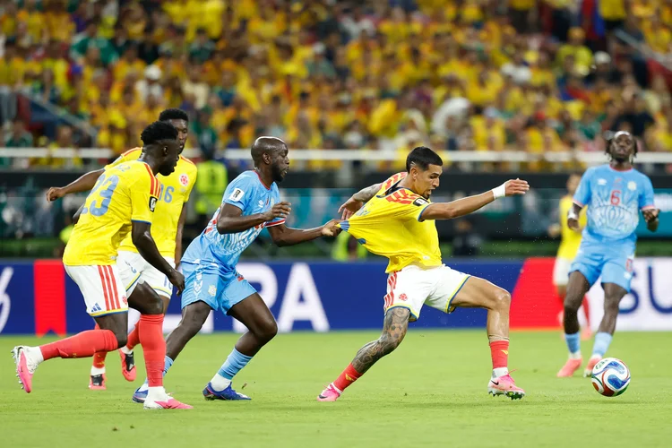 Com gol no segundo tempo, Colômbia derrota a RD Congo e avança na Copa do Mundo