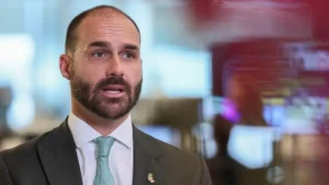 O que acontece agora com Eduardo Bolsonaro após condenação unânime no STF