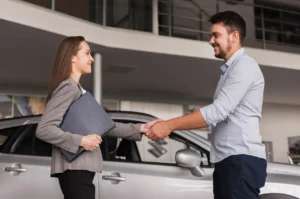 Financiar carro ganhando salário mínimo