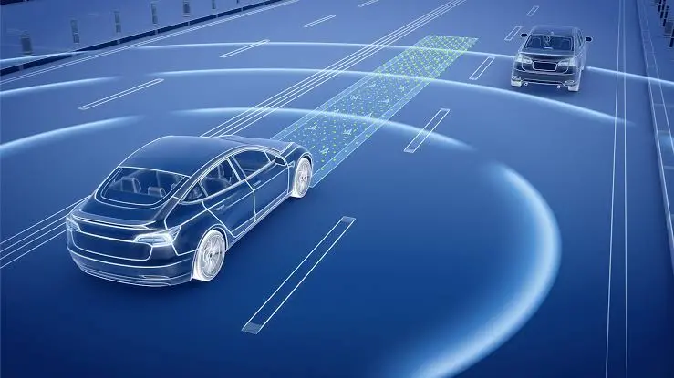 Seu próximo carro poderá frear sozinho; entenda o que muda no Brasil em 2029