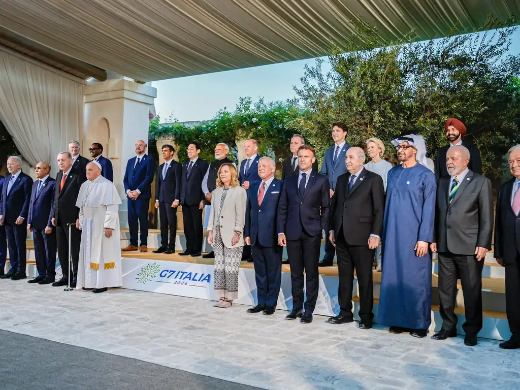 g7