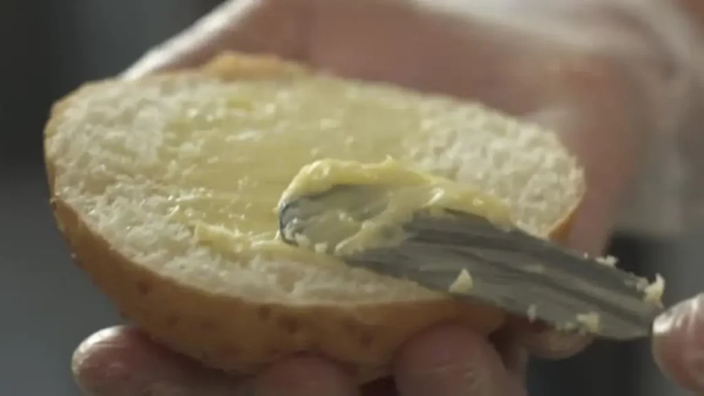 Usar manteiga ou margarina