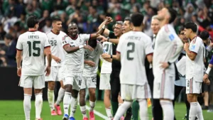 México goleia a Tchéquia, mantém campanha perfeita e avança com moral na Copa do Mundo