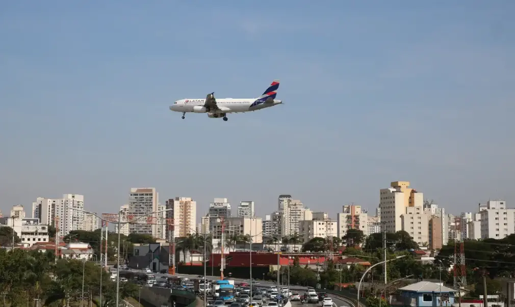 Anac reduz fiscalização do setor aéreo após cortes no Orçamento de 2026