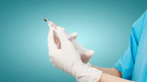 Anvisa manda recolher antibióticos após encontrar vidro e corpos estranhos em frascos