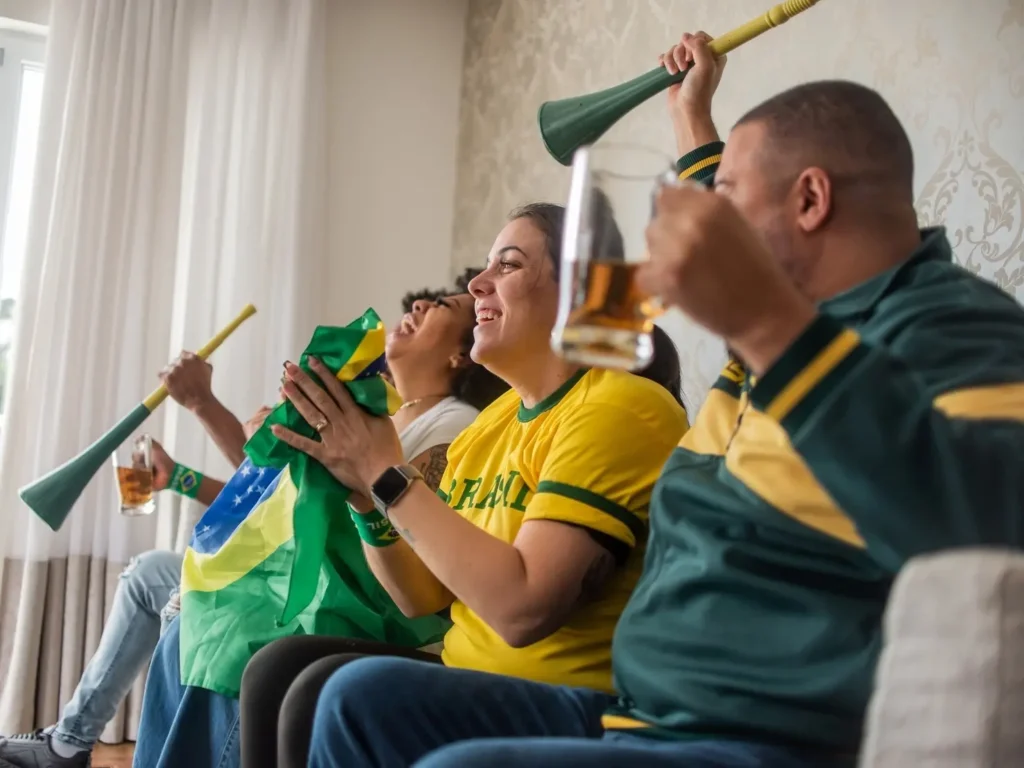 Vai ter folga? Governo divulga regras para expediente durante jogos do Brasil na Copa