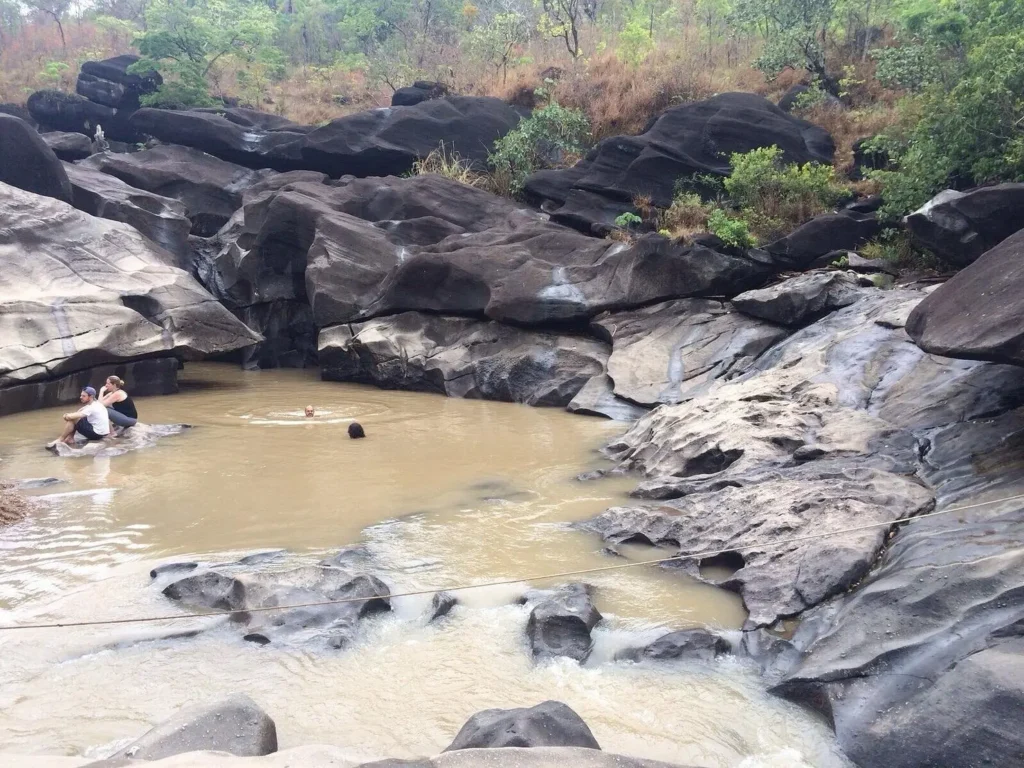 10 lugares impressionantes em Goiás que parecem cenários de filme 4 vale da lua chapada