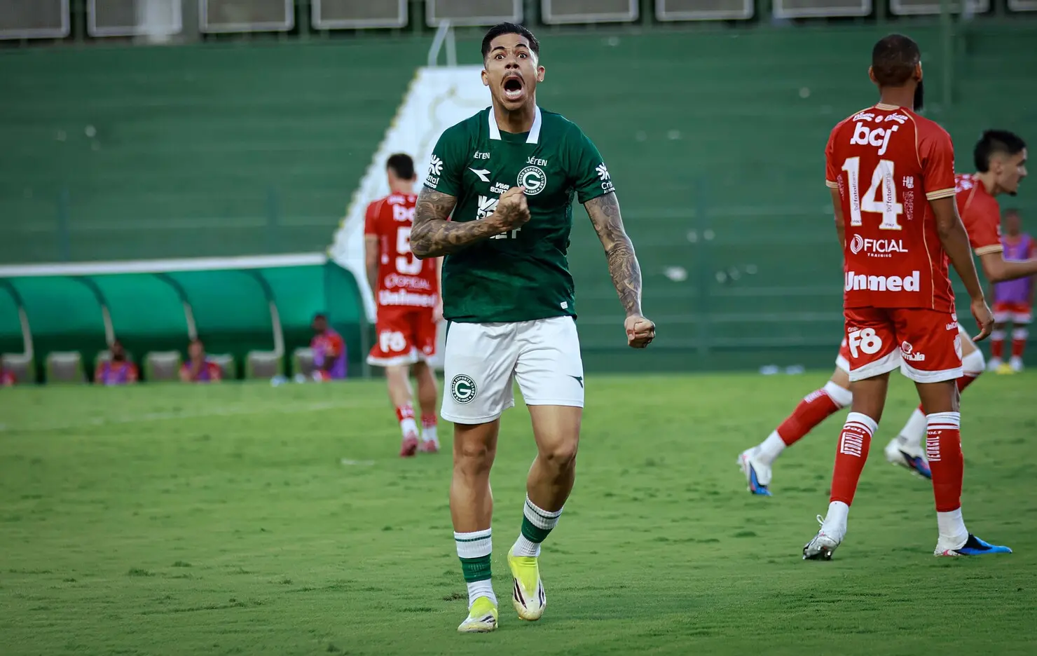 Grêmio avança por Diego Caito e negocia compra definitiva junto ao Goiás