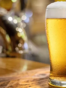 Conheça a cerveja com whey protein e 10 g de proteína