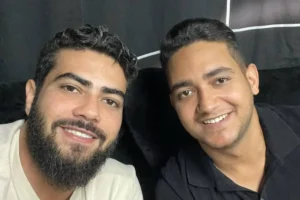 Henrique, dupla de Juliano, tem previsão para voltar aos palcos após cirurgia; saiba quando