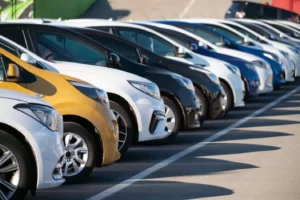 Motoristas de app e taxistas poderão financiar carros seminovos; veja as novas regras