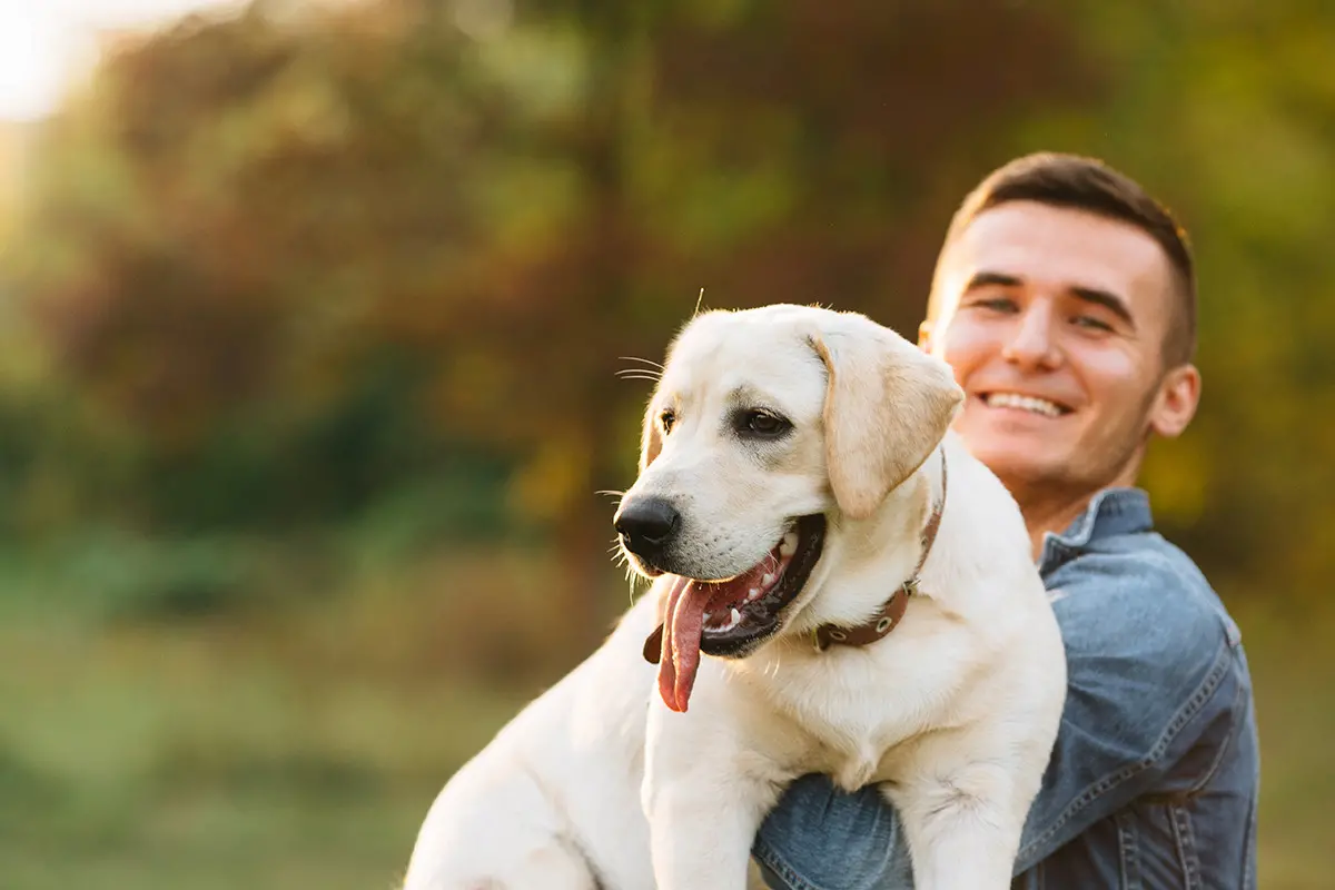Ter um pet faz tão bem quanto conviver com amigos e família, aponta estudo