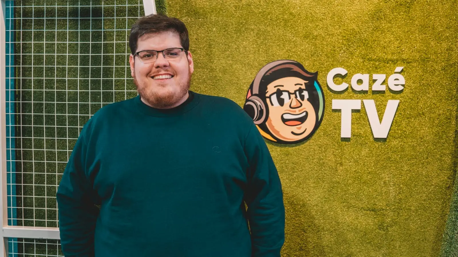 CazéTV, de Casimiro Miguel, domina ranking mundial com 29 das 30 maiores lives do YouTube